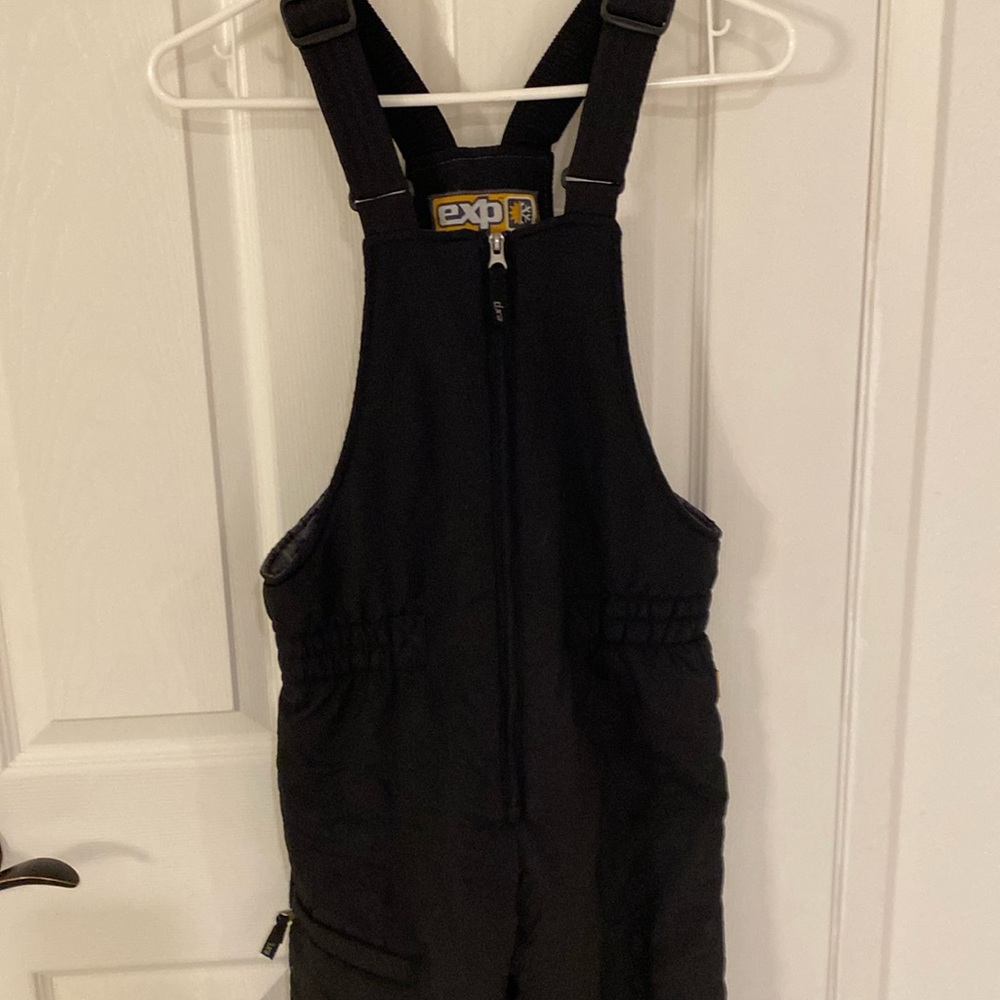 Snow bibs adjustable. Black EXP brand. Kids size L